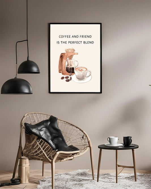 Ahşap standlı V60, cam carafe ve latte art illüstrasyonu detay çekimi