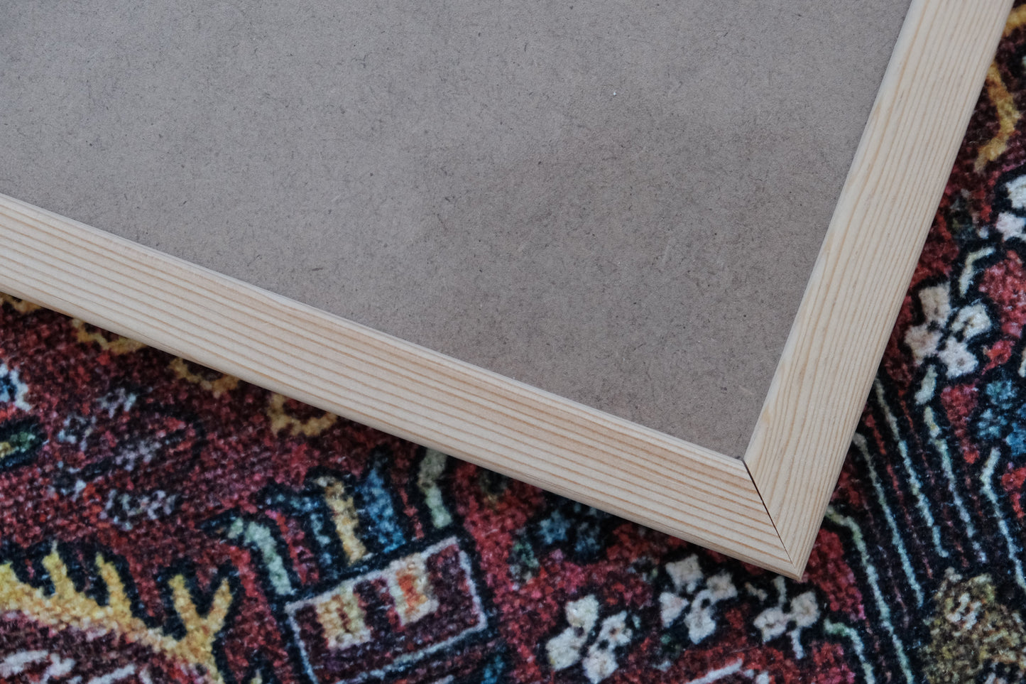 Sümer Art Modern Ahşap / Siyah / Beyaz Çerçeve – Minimalist İnce Tasarım (4 Farklı Boyut Seçeneği)