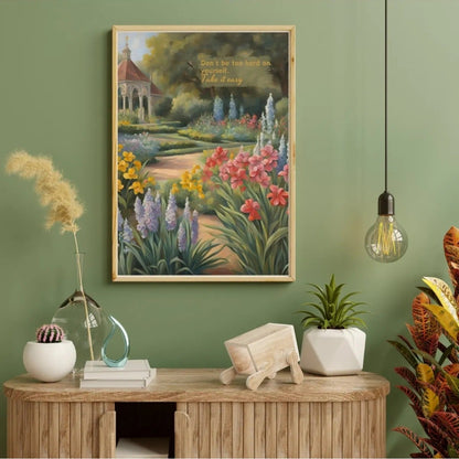 Pastel tonlarda yatak odası dekorasyonu için bahçe temalı motivasyonel çerçeveli poster kullanım örneği