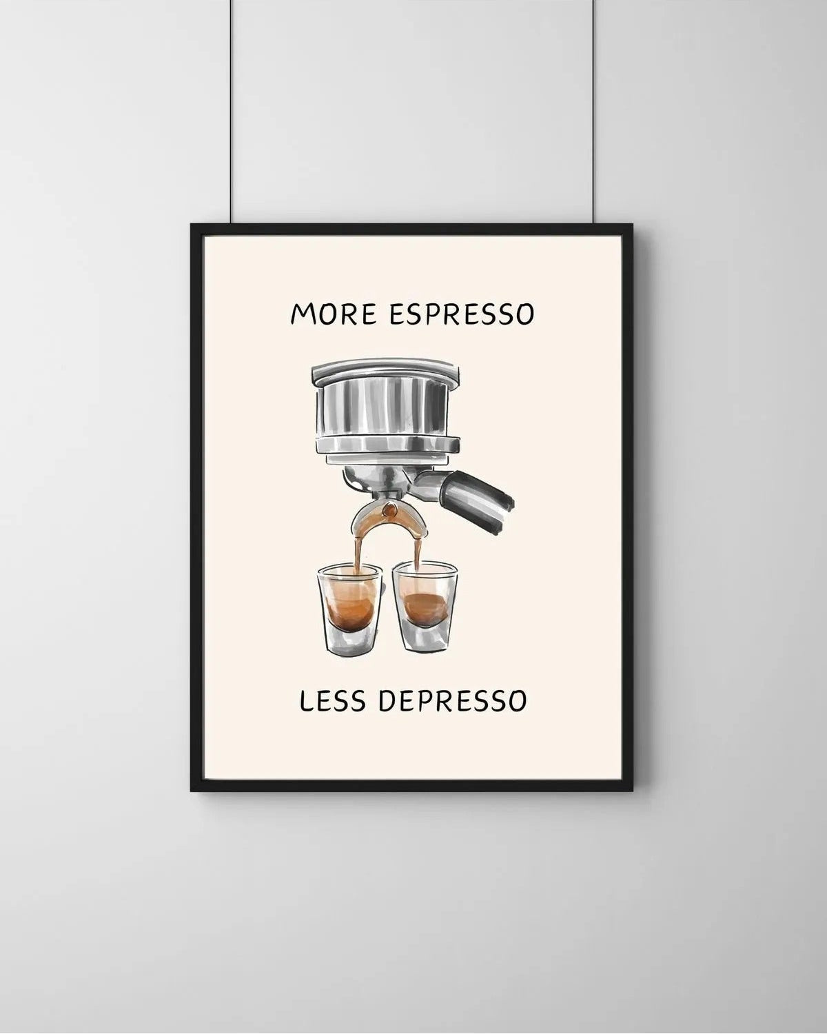 Modern bir mutfak veya kahve istasyonu dekorasyonu için sanatsal çerçeveli tablo kullanım örneği