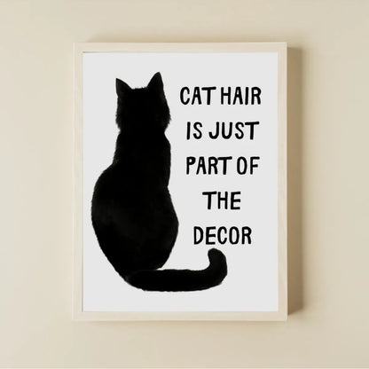 Modern bir salon dekorasyonu için kedi temalı esprili çerçeveli tablo kullanım örneği