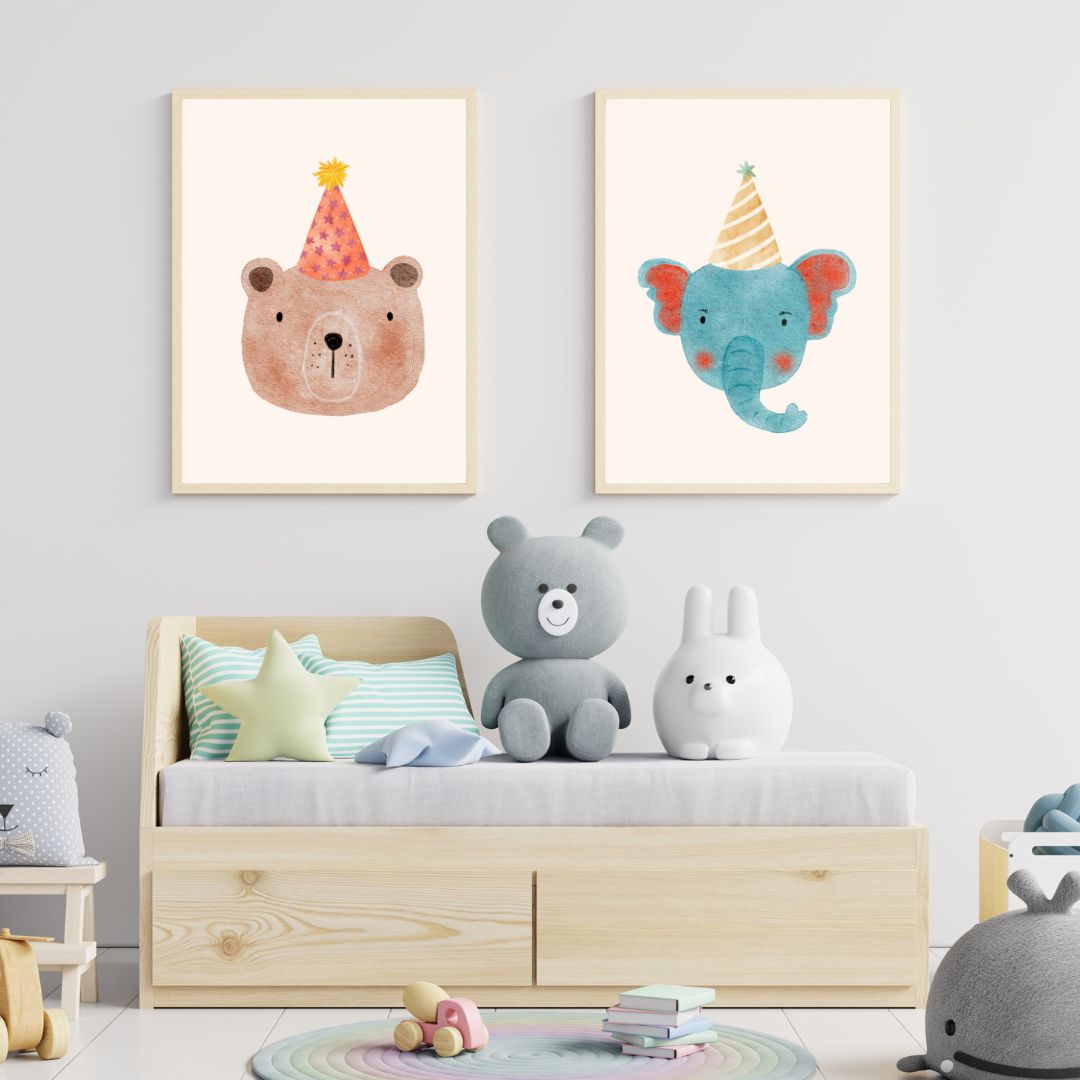 SÜMER Art Decoration parti şapkalı ayıcık ve fil temalı 2'li çocuk odası suluboya poster seti