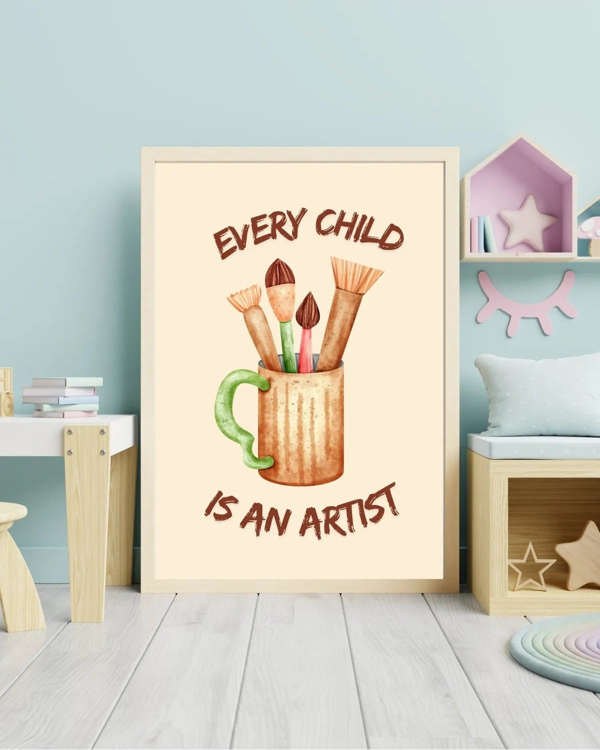 Sanatsal suluboya fırça kabı ve boya paleti illüstrasyonu detay çekimi