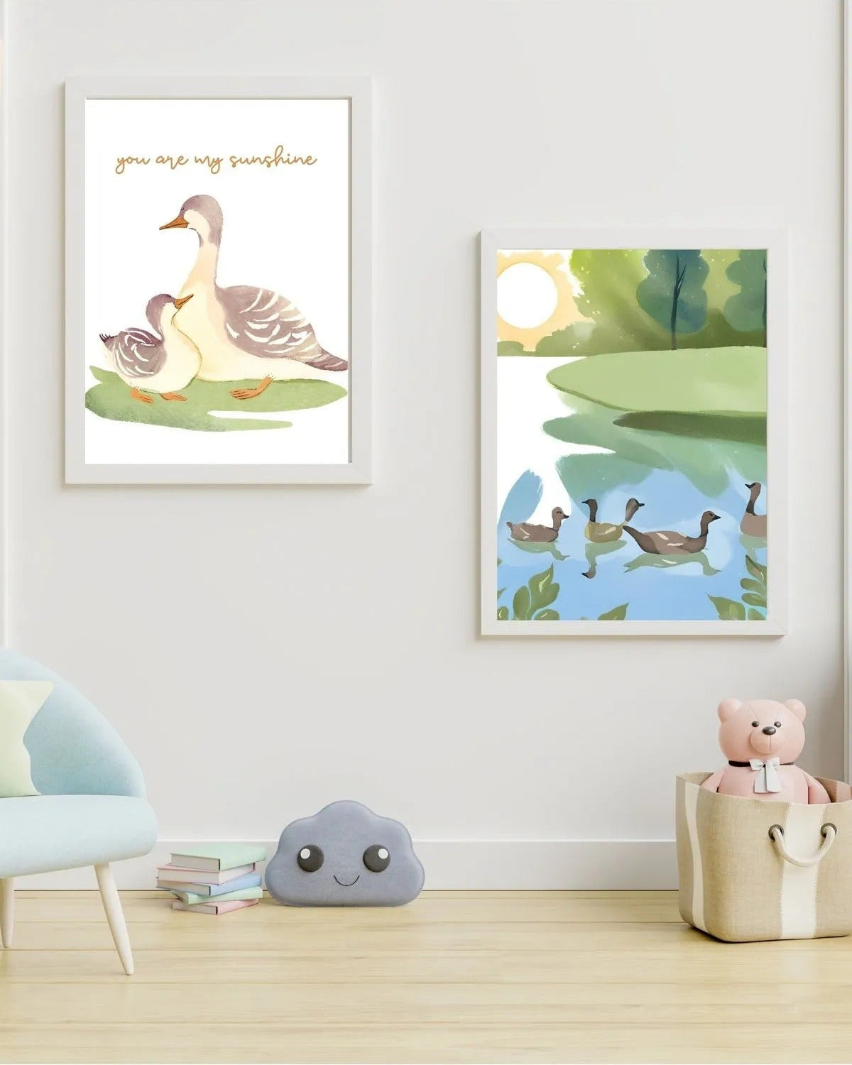 SÜMER Art Decoration "You are my sunshine" yazılı anne ve yavru ördek temalı 2'li çocuk odası poster seti ana görseli